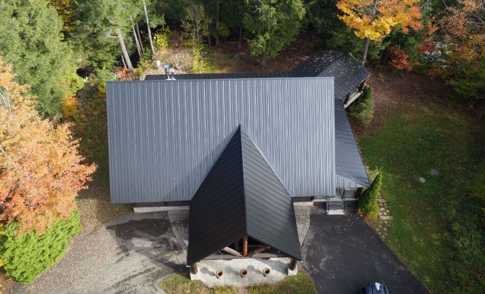 toiture métallique en Estrie