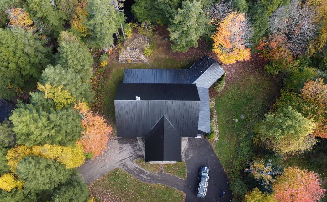toiture métallique dans les Laurentides